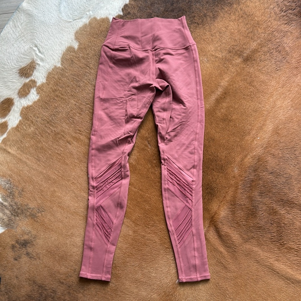 Alo High-Waisted Leggings pink moto size small - Picture 4 of 8